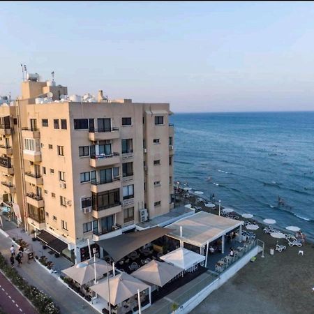 Bettys 1Br Seafront Apt 拉纳卡 外观 照片