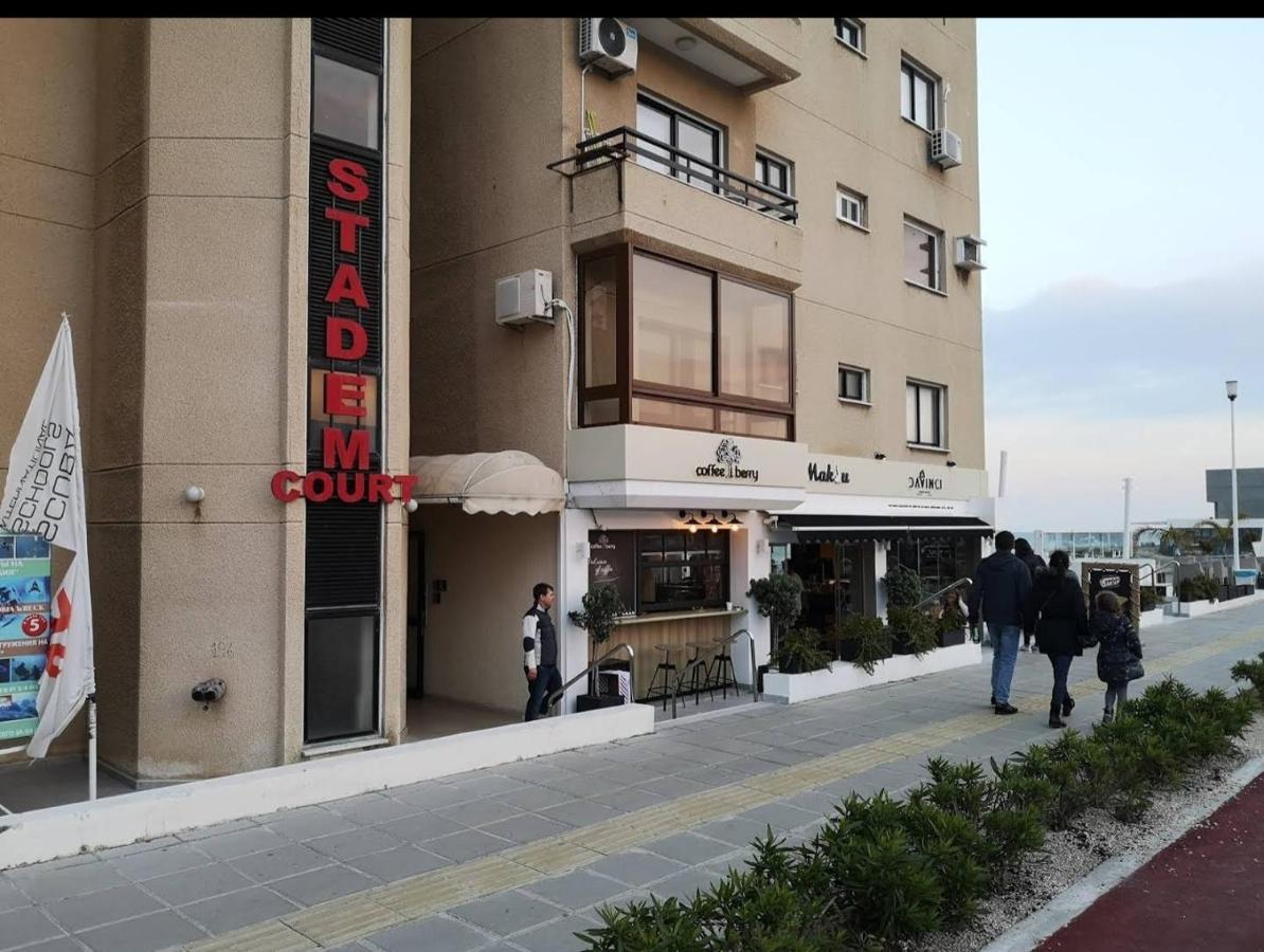 Bettys 1Br Seafront Apt 拉纳卡 外观 照片