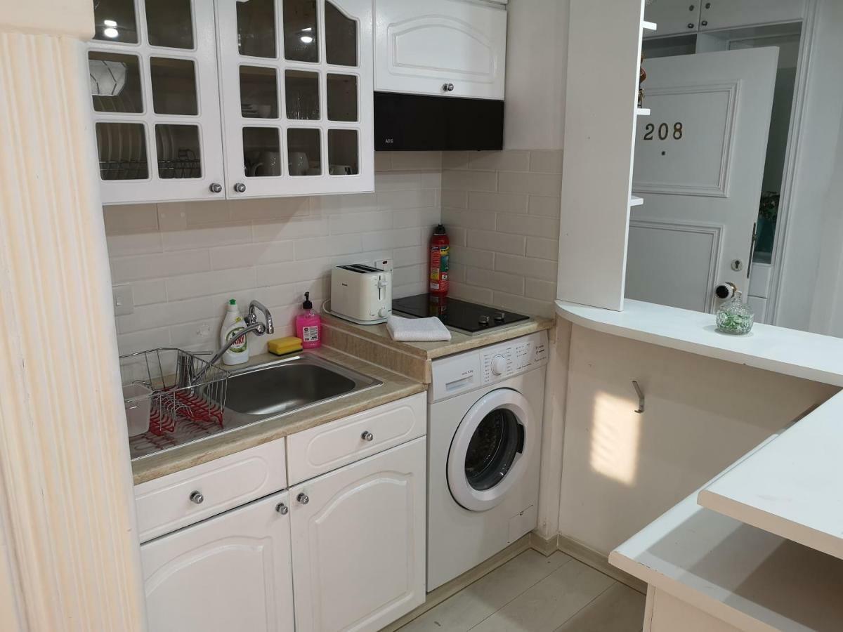 Bettys 1Br Seafront Apt 拉纳卡 外观 照片