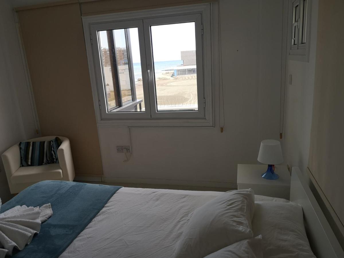 Bettys 1Br Seafront Apt 拉纳卡 外观 照片